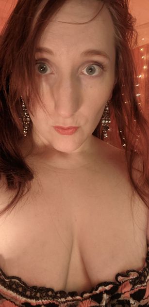 Model - WickedAphrodite deepthroat