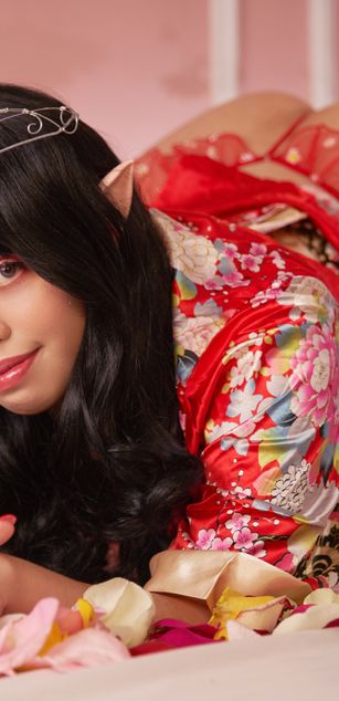 Model - EyraPark striptease