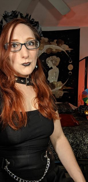 Model - WickedAphrodite deepthroat