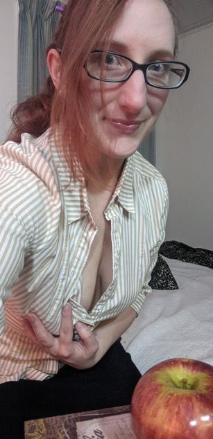 Model - WickedAphrodite deepthroat