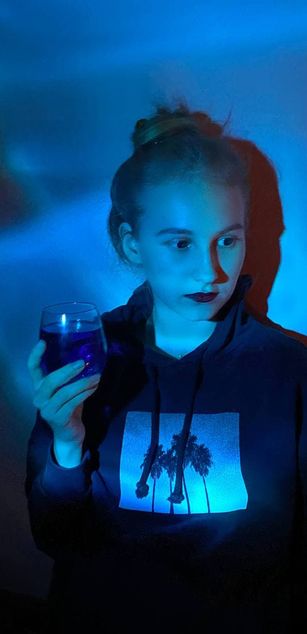 Model - Ashley petite