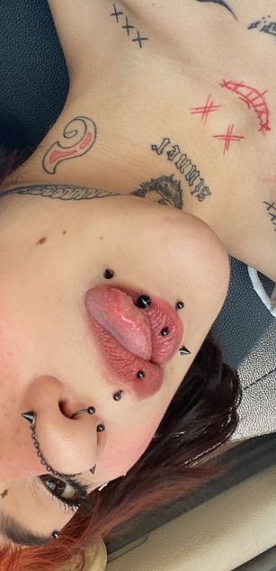 Model - VennusSativa role