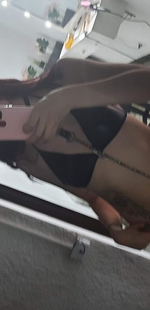 Model - Lulu deepthroat