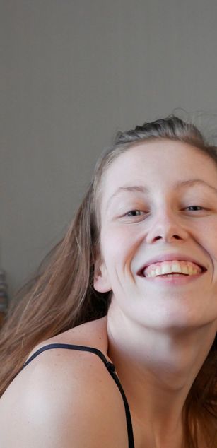 Model - Julie_Magnetic sexy