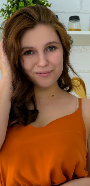 Model - OliviaCute horny