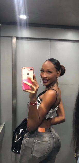 Model - Dayana Villareal sexy