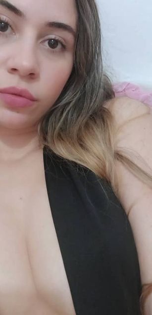 Model - Heidy Kung blowjob