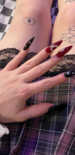 Model - yours Mona and Lana blowjob