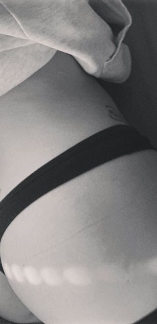 Model - allyson laurens bigass