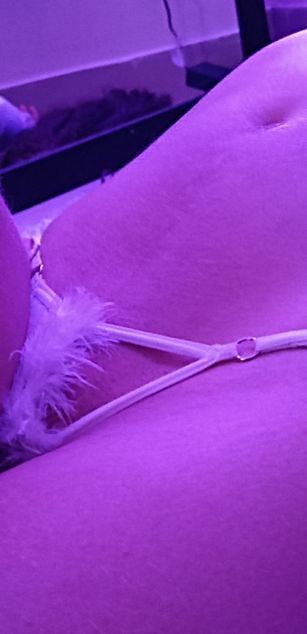 Model - DayannaSweet toys