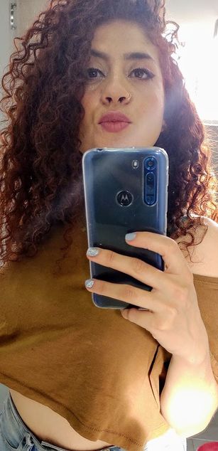 Model - Laura_fountain_ curvy