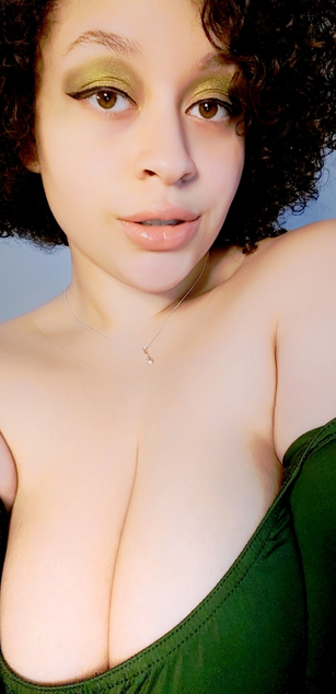 Model - Fiestry curvy