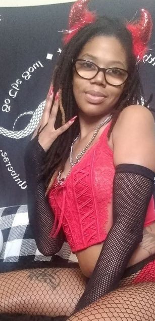 Model - Goddess Harley dominatrix