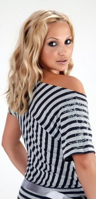 Model - LillyDiaz deepthroat