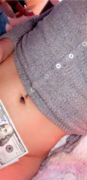 Model - alixia longlegs