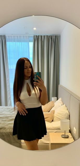 Model - Kris_Smit boobs