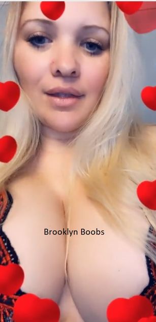 Model - Brooklyn Boobs PhDDD blowjob