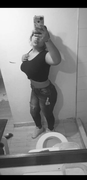 Model - Penelope Star dildo