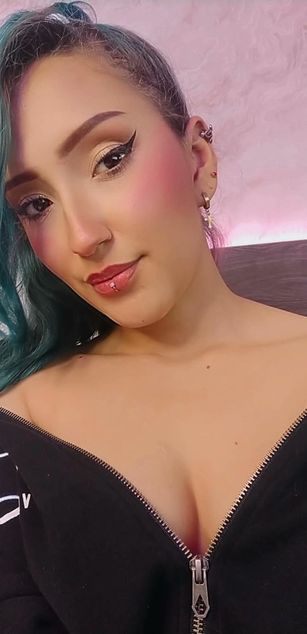 Model - JessicaKeaton deepthroat