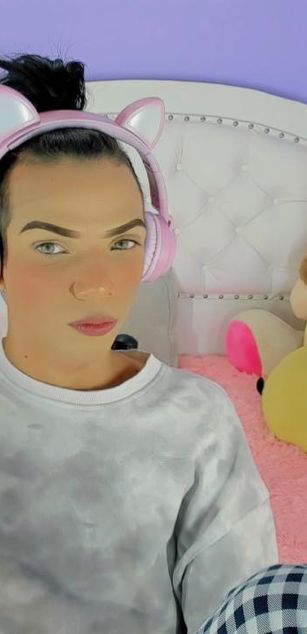 Model - bekha barbieri ass