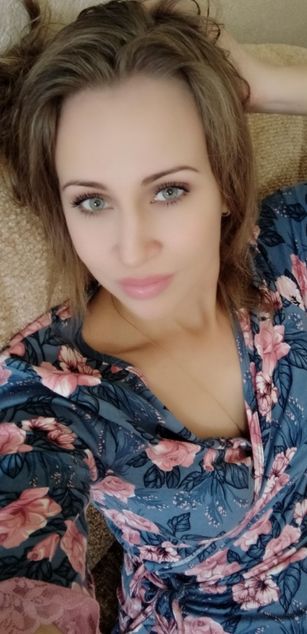 Model - Sweet buns longlegs