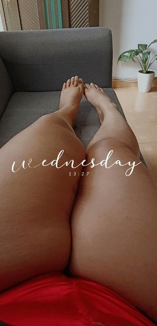 Model - Kendall deepthroat