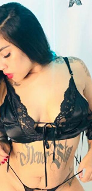 Model - Sharon Latin curvy