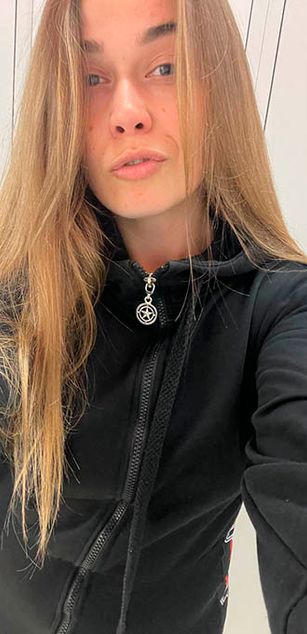 Model - Sweet girl nice