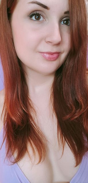 Model - LeilaBlissXO curvy