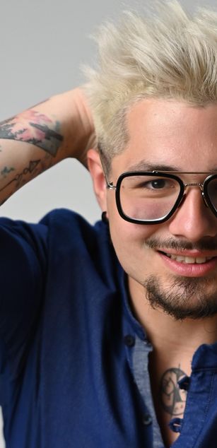 Model - TomWylie domination