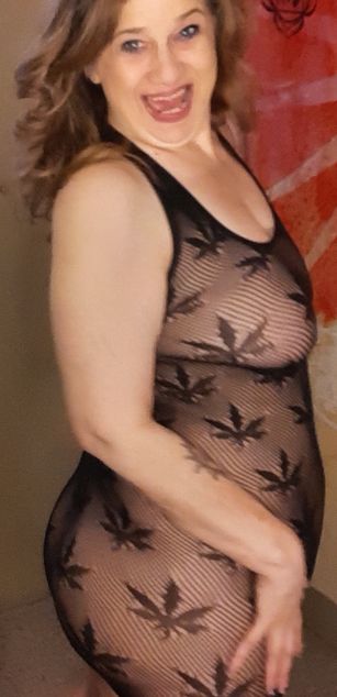 Model - Mistress Honee milf