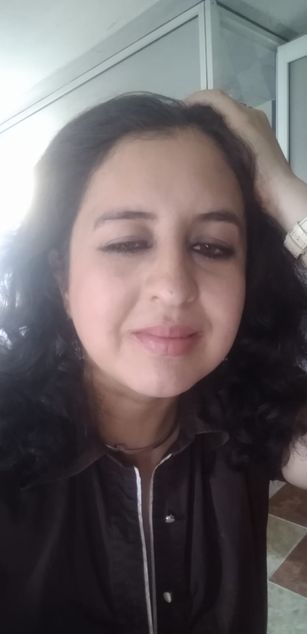 Model - Salome_Moon mature