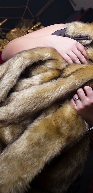 Model - D3vilKali666 fetish