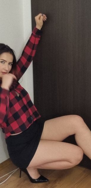 Model - AnaHathor domination