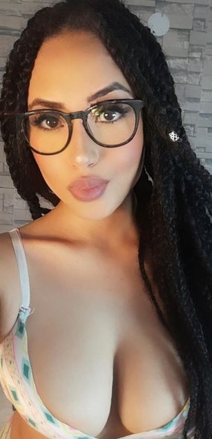 Model - Nya_belle blowjob