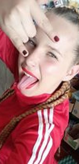 Model - ShayraFox sexy