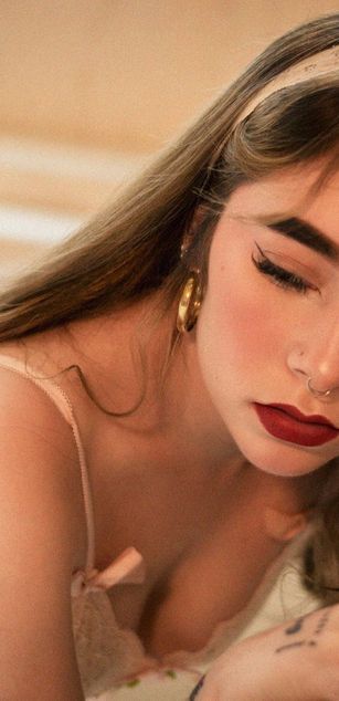 Model - Emily Ponce pussy