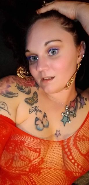 Model - Shannon Smokes deepthroat