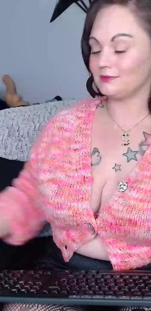 Model - Shannon Smokes deepthroat