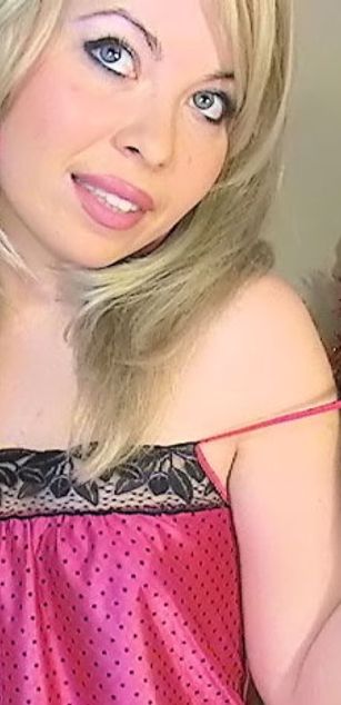 Model - CurvyWhitneyLynn bigtits