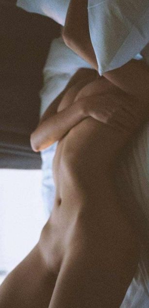 Model - Amy Banma sexy