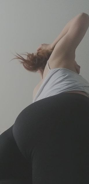 Model - Daisy Austin striptease