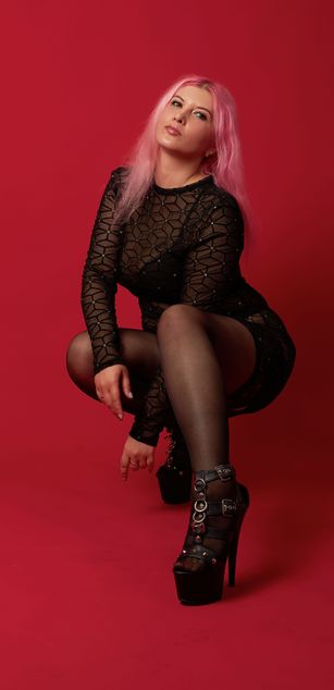 Model - Olisunny curvy