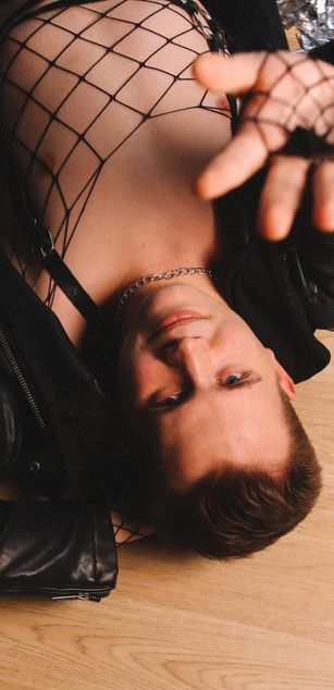 Model - Charlie teen