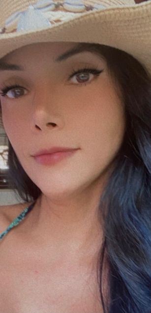 Model - Divareyna bigtits