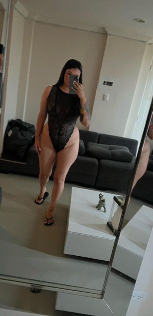 Model - Mara Castillo latina