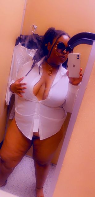 Model - XoXoMissNaomi ass