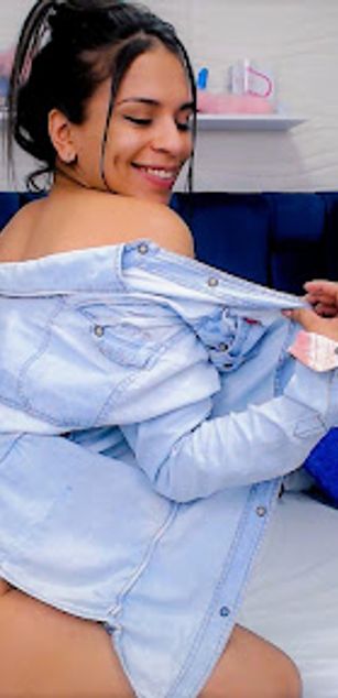 Model - camila squirt