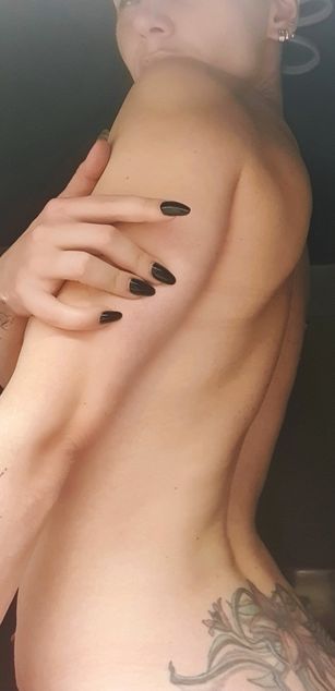 Model - AnnaLu heels