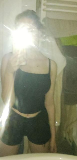 Model - AnyAmaazzy blowjob